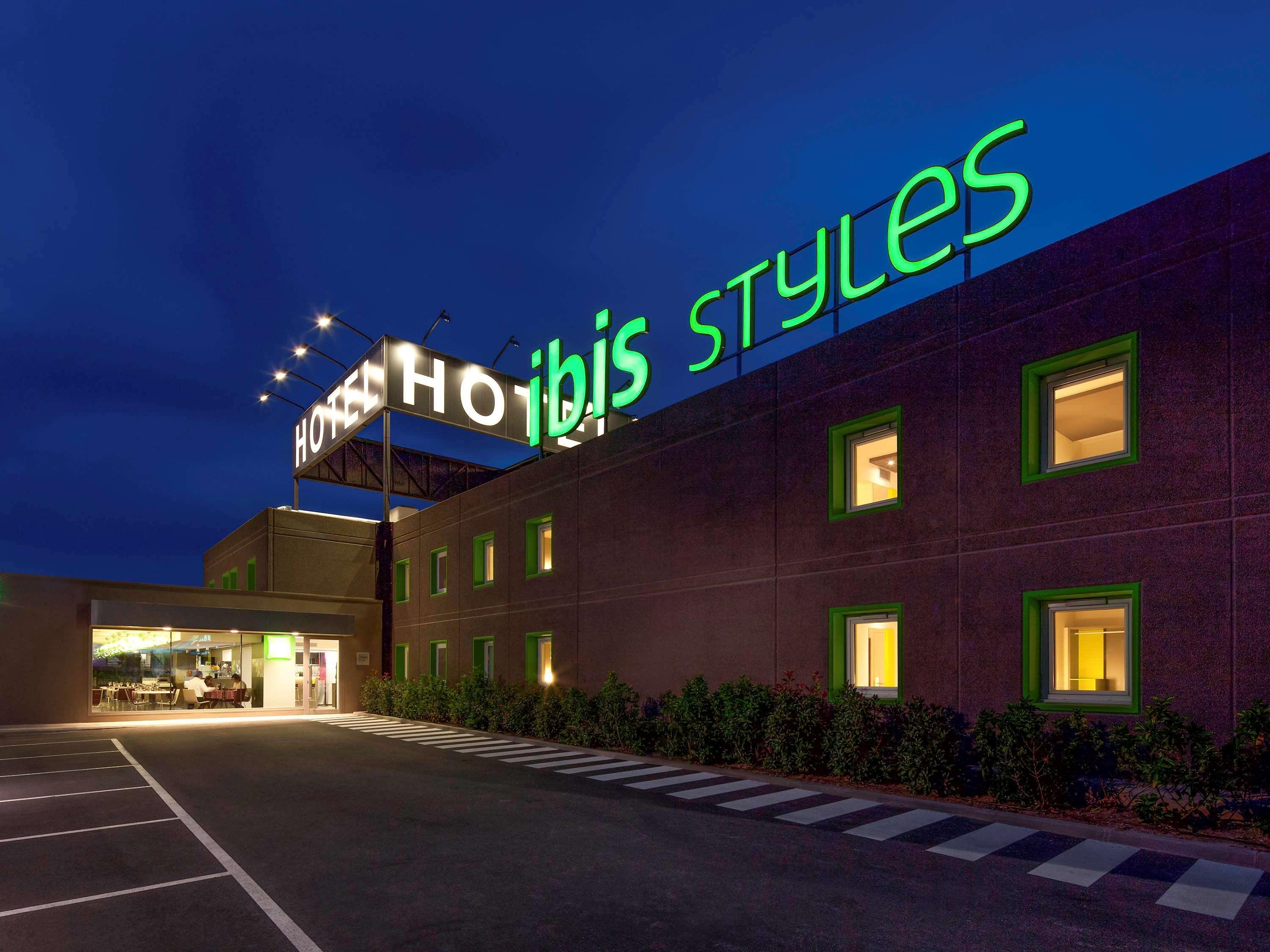 Hotel Ibis Styles Lleida Torrefarrera Eksteriør bilde