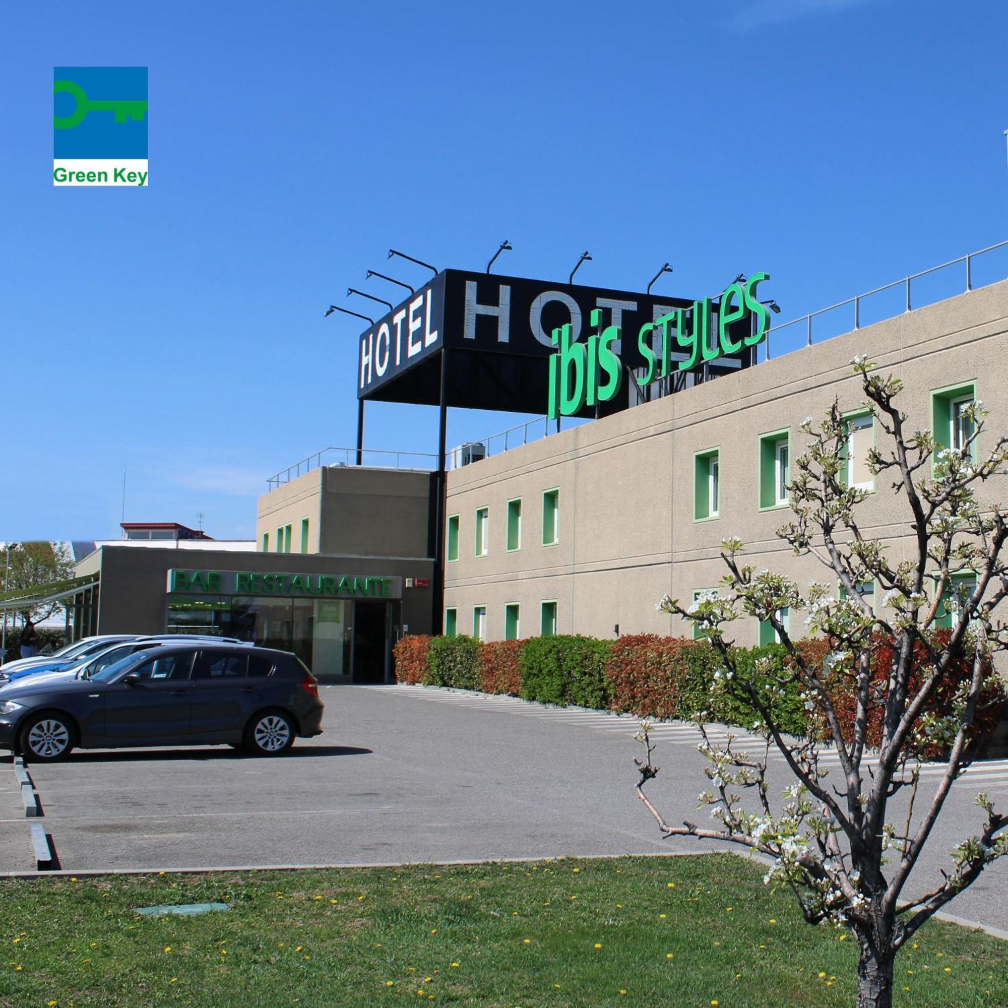 Hotel Ibis Styles Lleida Torrefarrera Eksteriør bilde
