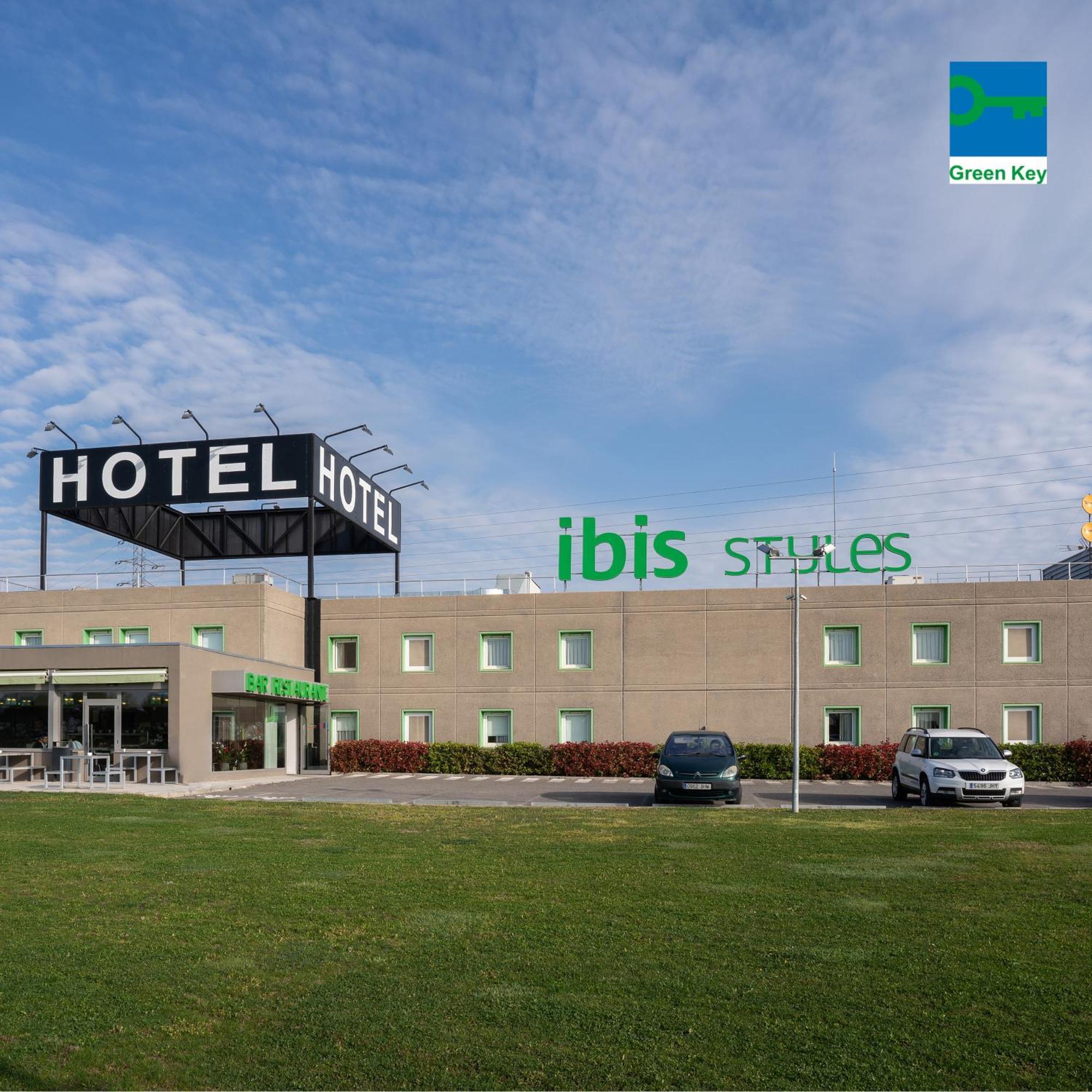 Hotel Ibis Styles Lleida Torrefarrera Eksteriør bilde